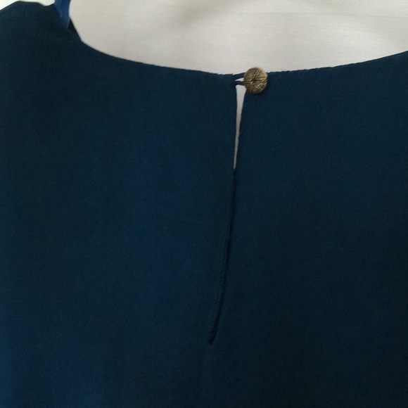 🐧 100% Silk Penguin Blouse with lovely details 🐧 - Picture 4 of 8